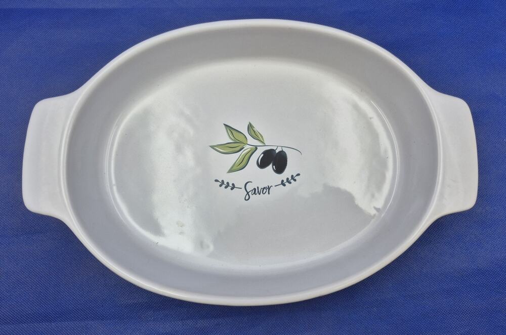Ceramic 2-Qt Casserole Dish White w/Green Plaid Border 13x8.5x2.5"